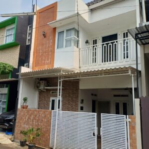 Dijual Rumah 2,5 Lantai Secondary Bangunan Baru Modern Minimalis Bagus dan kokoh Dalam komplek